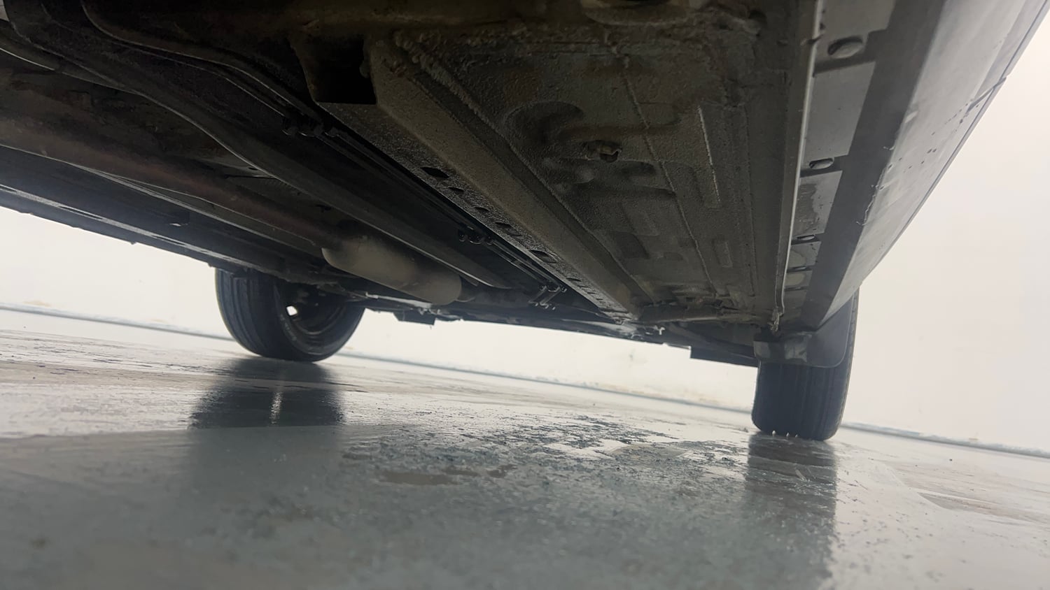Used 2021 Nissan Magnite XL Petrol Manual extra REAR RIGHT UNDERBODY VIEW