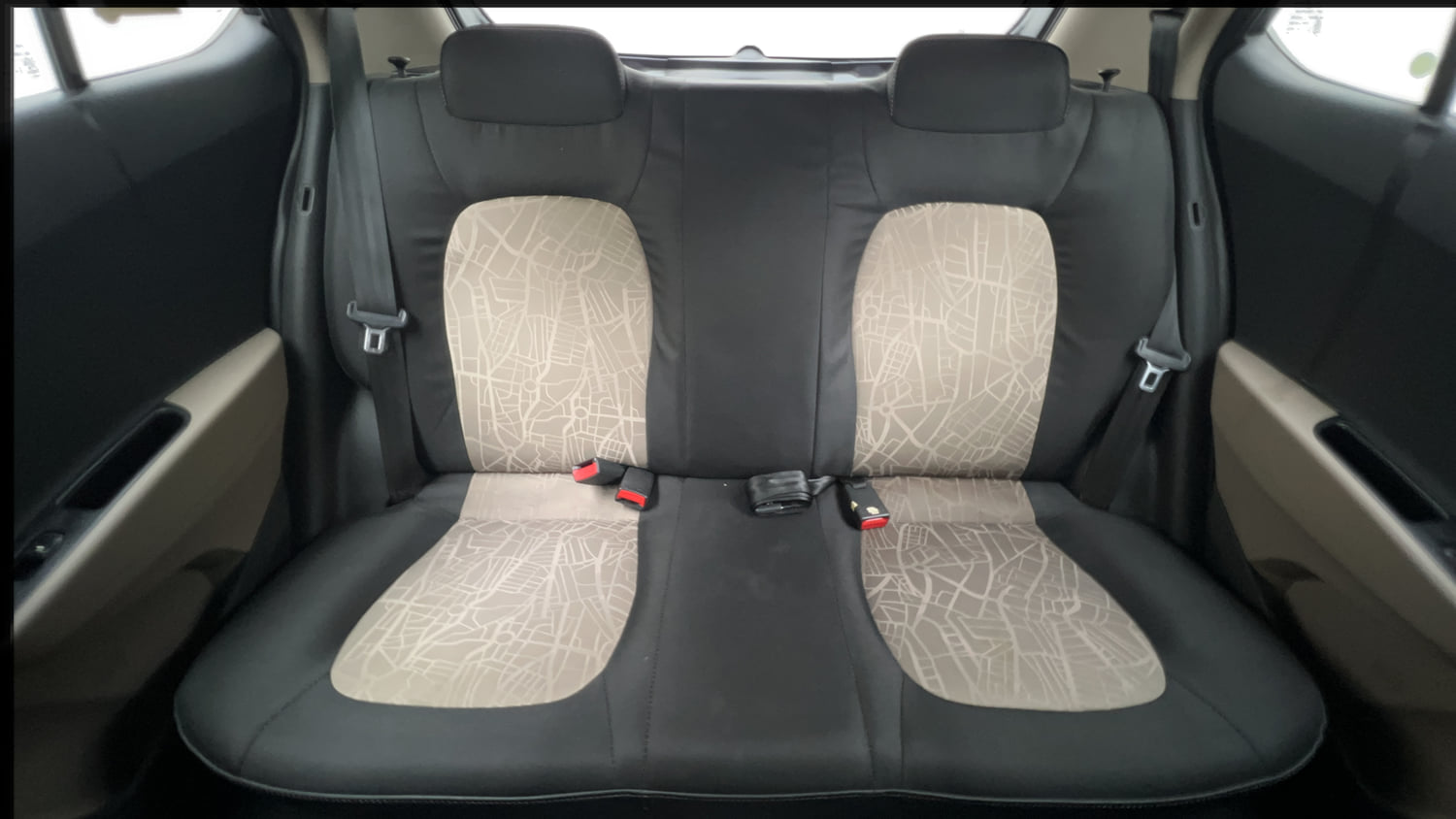 Used 2017 Hyundai Grand i10 Sportz (O) AT 1.2 Kappa VTVT Petrol Automatic interior REAR SEAT CONDITION VIEW