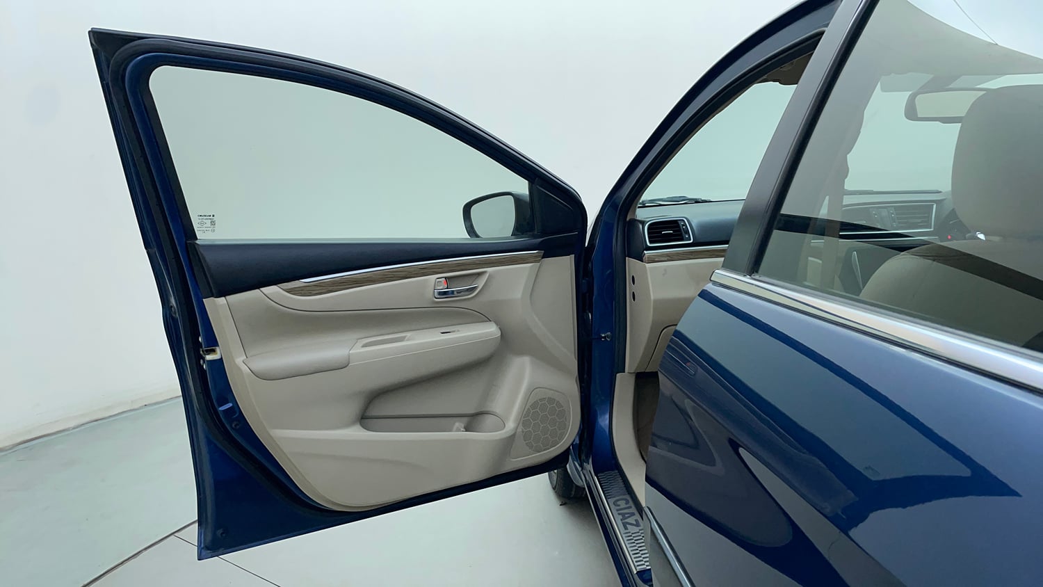 Used 2019 null Petrol Manual interior LEFT FRONT DOOR OPEN VIEW