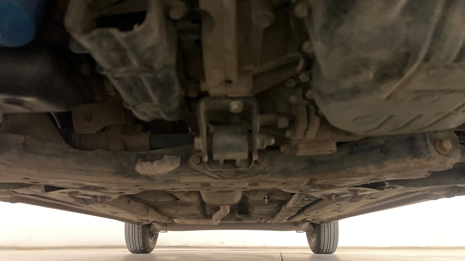 Used 2017 Hyundai Grand i10 Sportz (O) AT 1.2 Kappa VTVT Petrol Automatic extra FRONT LEFT UNDERBODY VIEW