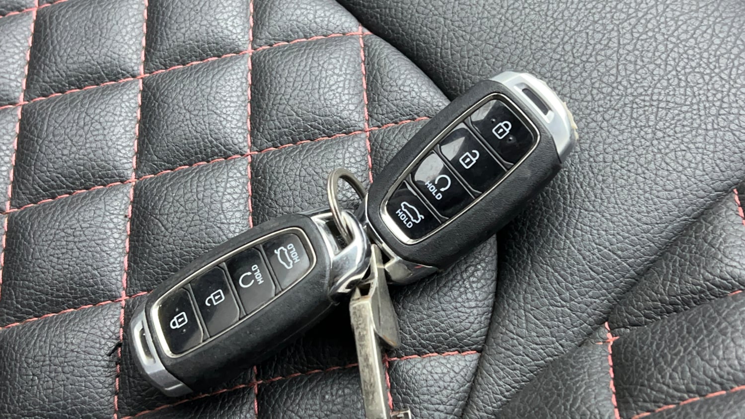 Used 2024 Hyundai Verna SX 1.5 Petrol MT Petrol Manual extra CAR KEY VIEW