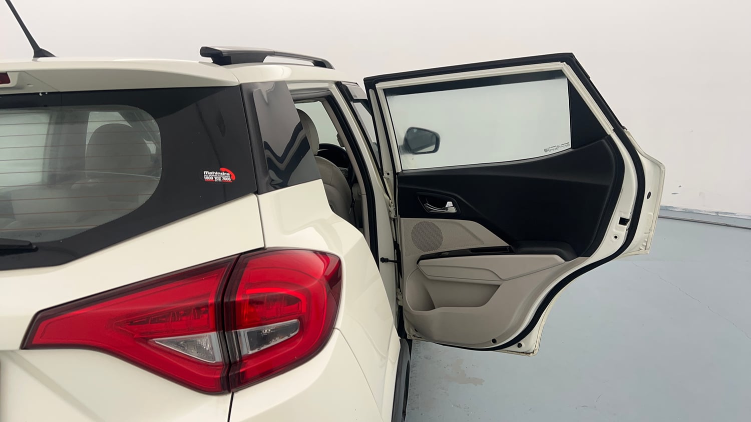 Used 2022 Mahindra XUV 300 W8 (O) 1.2 Petrol Petrol Manual interior RIGHT REAR DOOR OPEN VIEW