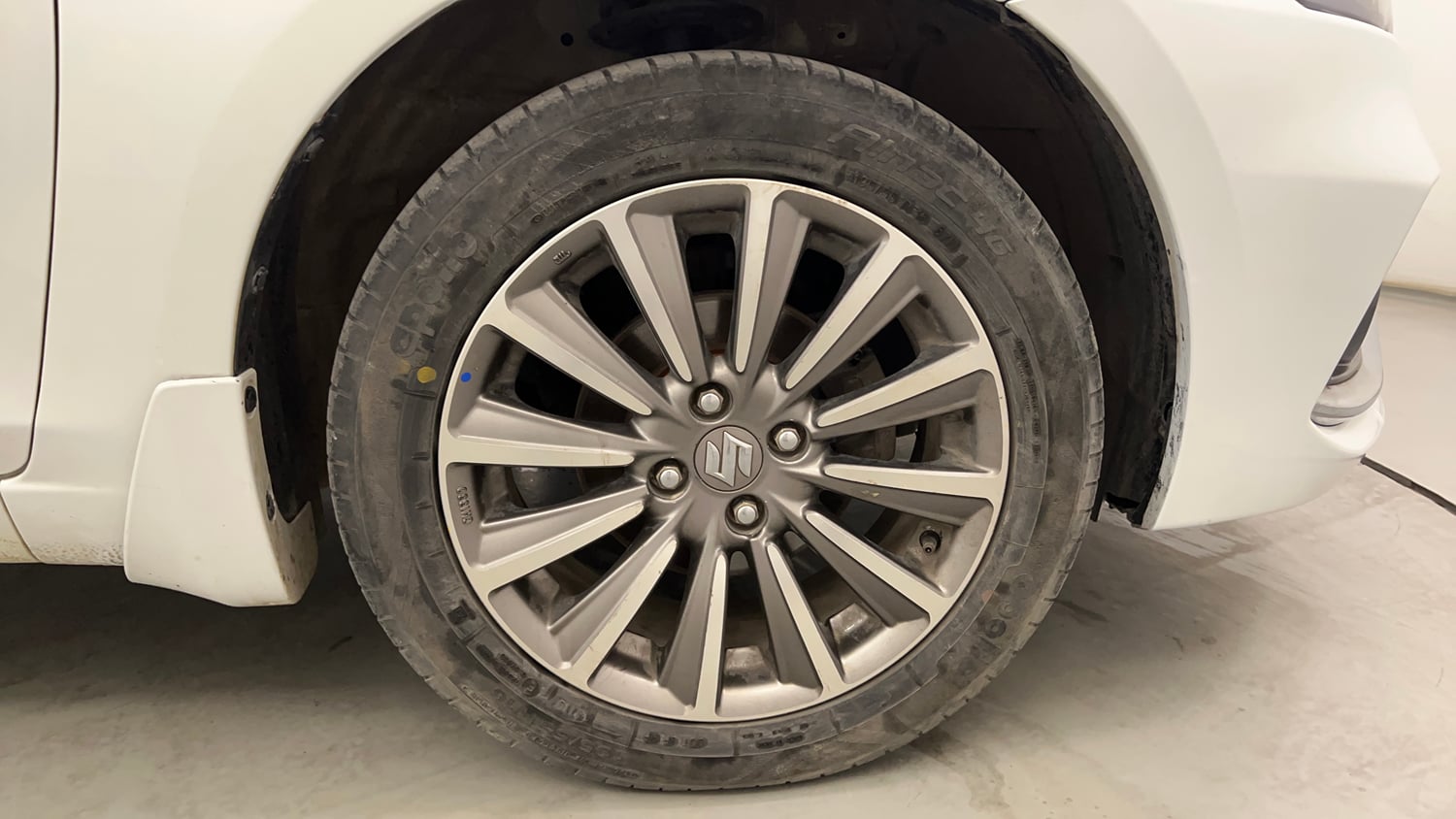 Used 2019 Maruti Suzuki Ciaz Alpha Hybrid 1.5 Petrol Manual tyres RIGHT FRONT TYRE RIM VIEW