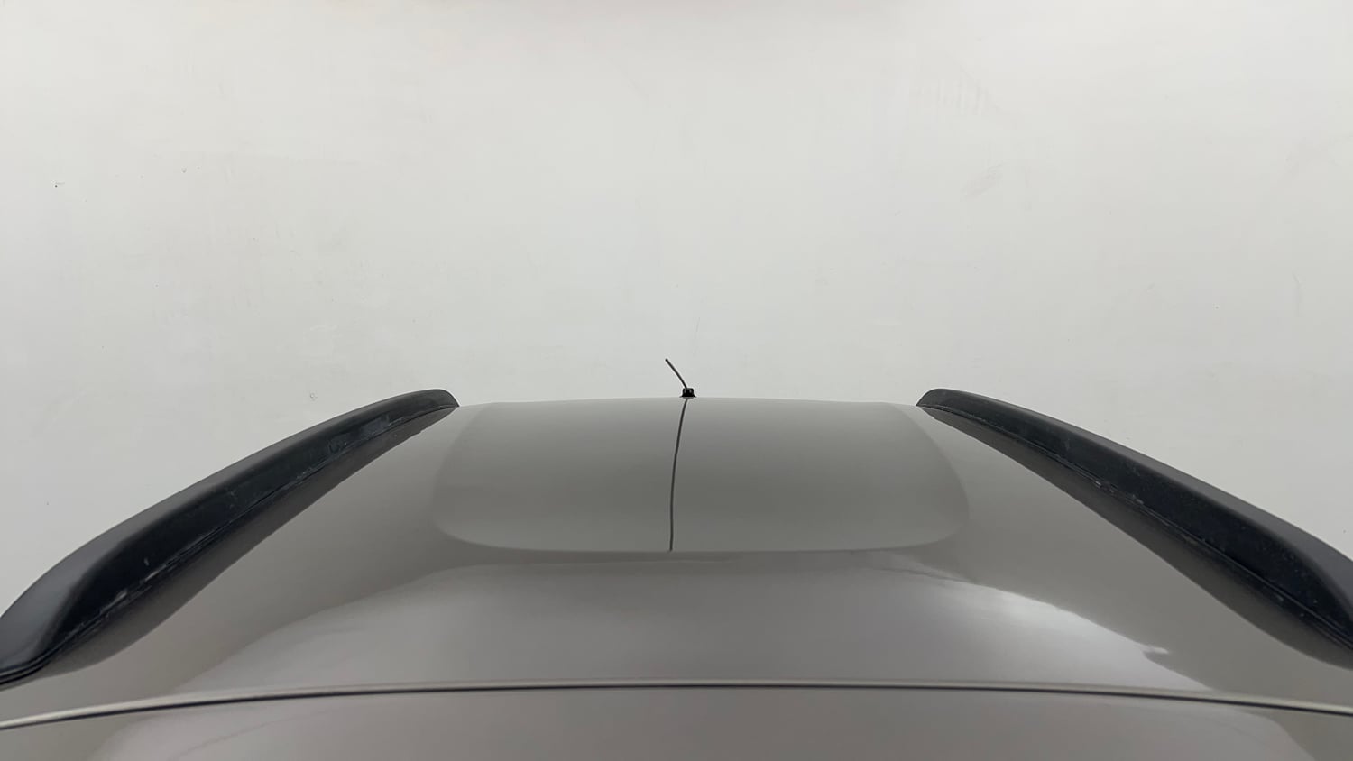 Used 2019 Renault Kwid RXT (O) 1.0 SCE Edition Petrol Manual exterior EXTERIOR ROOF VIEW