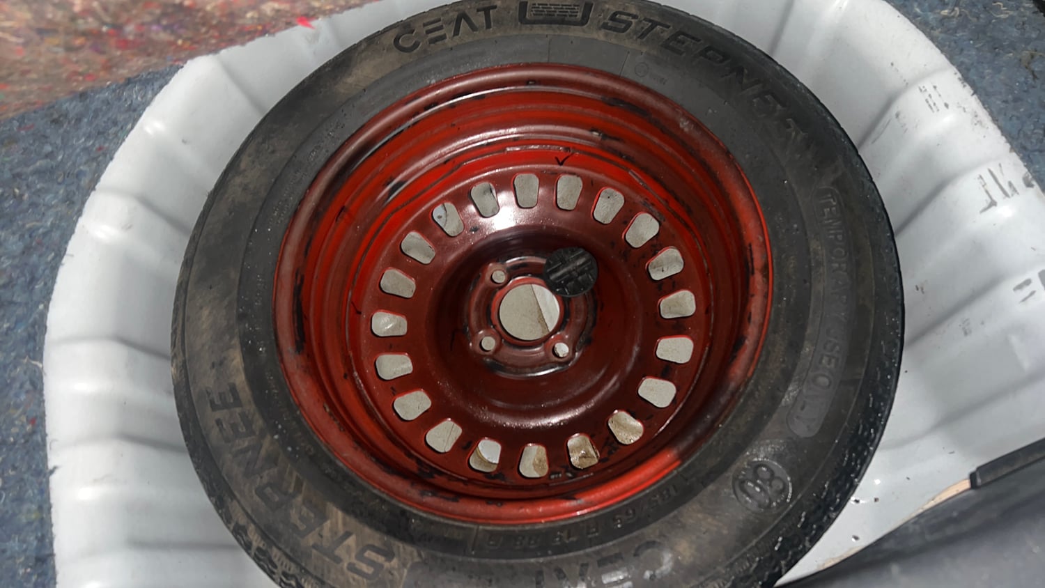 Used 2021 Nissan Magnite XL Petrol Manual tyres SPARE TYRE VIEW