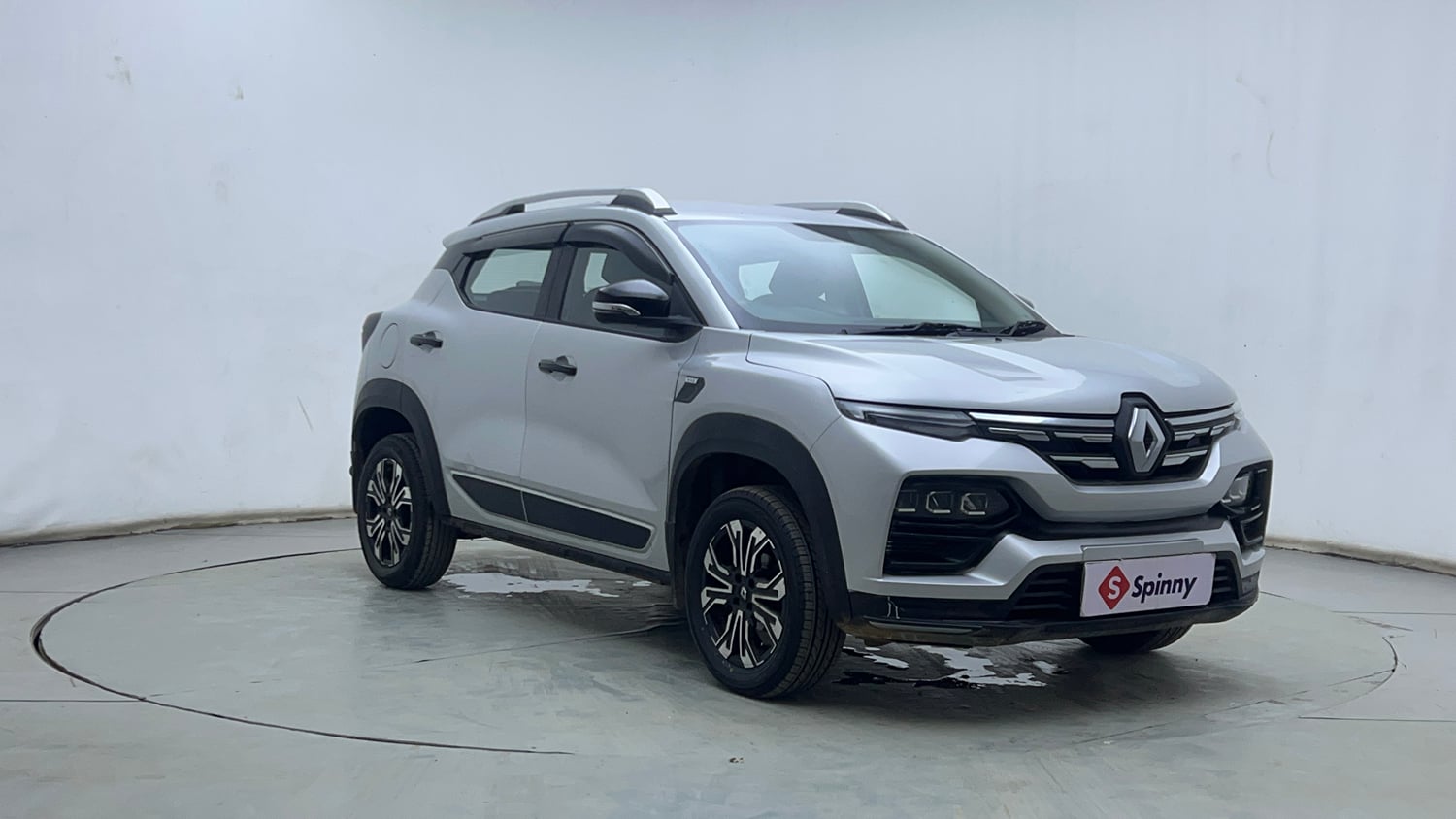 Used 2023 Renault Kiger RXZ AMT Petrol Automatic exterior RIGHT FRONT CORNER VIEW
