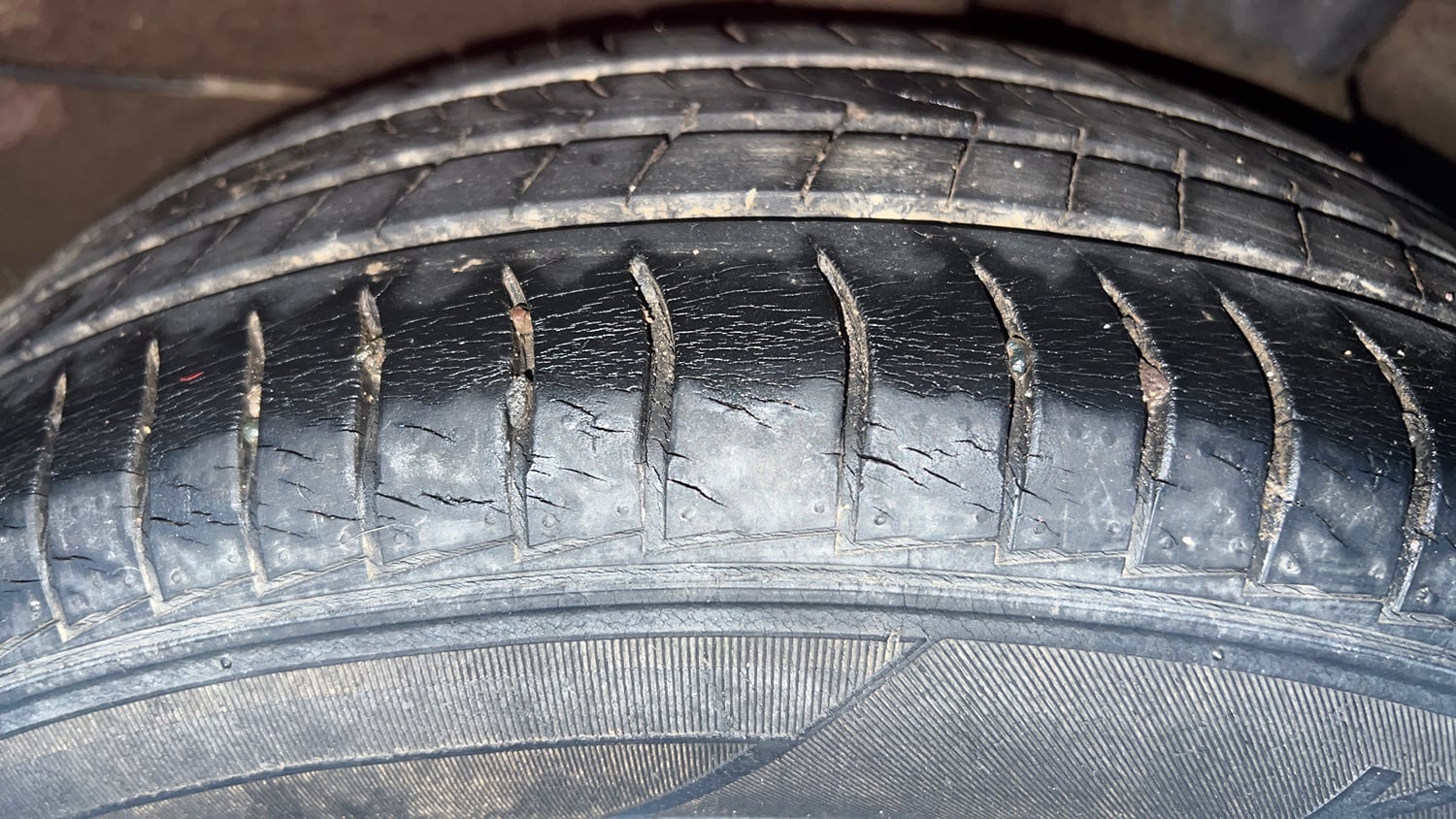 Used 2019 Hyundai Santro Sportz Petrol Manual tyres LEFT REAR TYRE TREAD VIEW