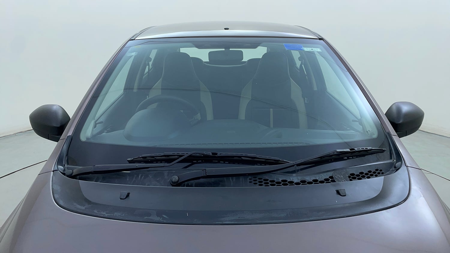 Used 2016 Tata Tiago Revotron XM Petrol Manual exterior FRONT WINDSHIELD VIEW