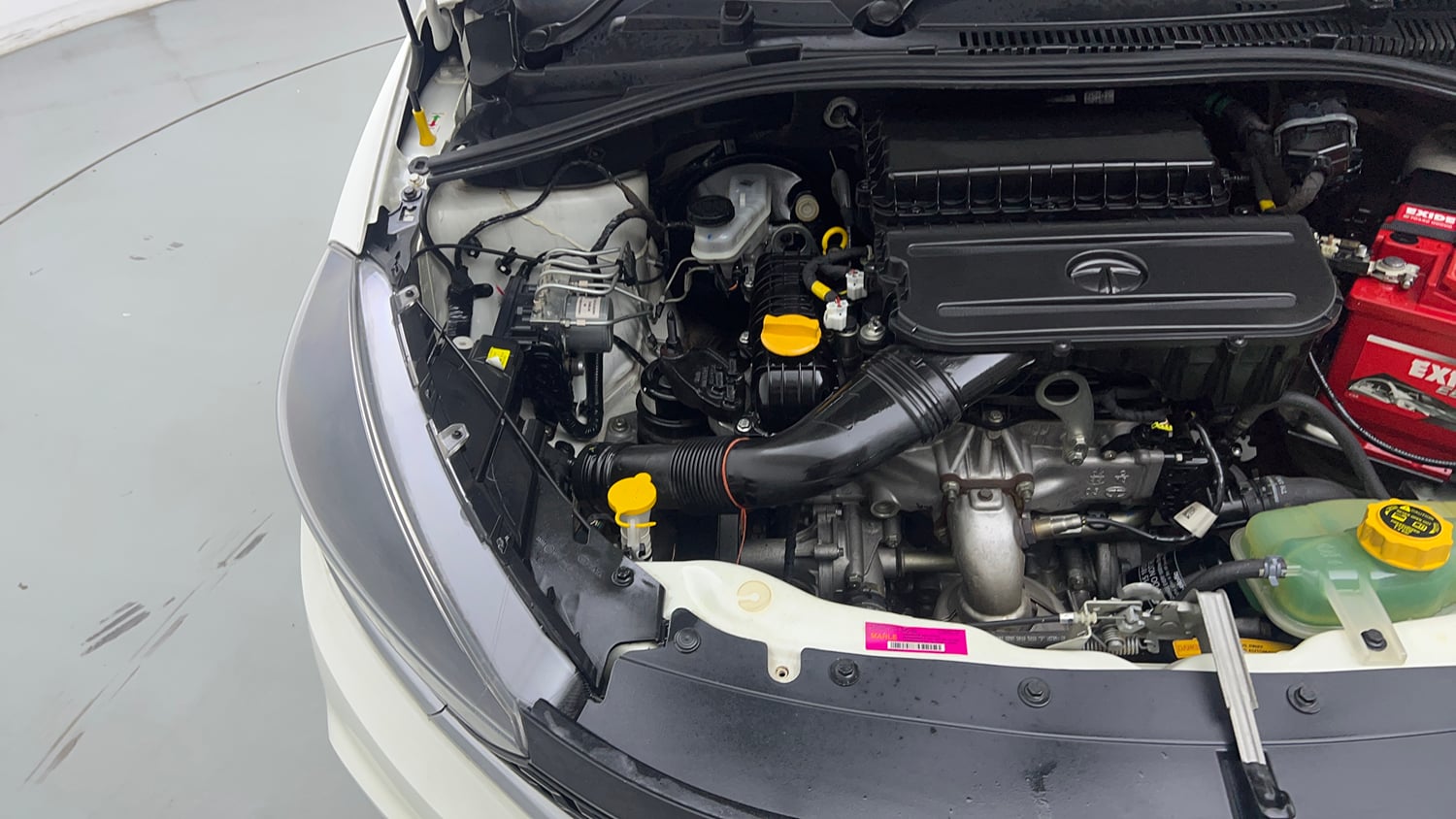 Used 2023 Tata Tiago XT (O) Petrol Manual engine ENGINE RIGHT SIDE VIEW