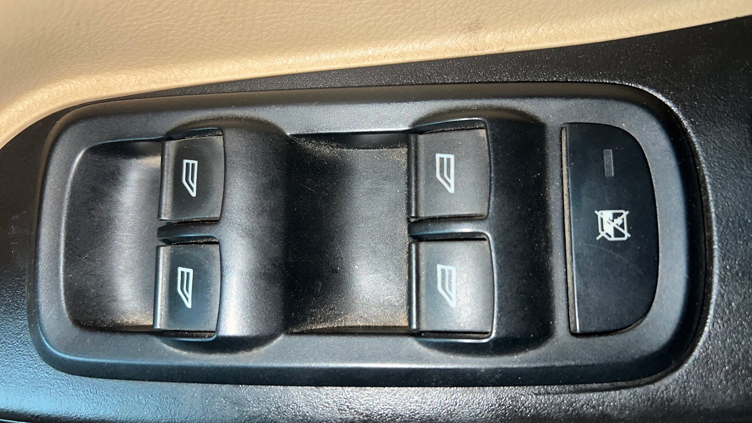 Used 2016 Ford Figo Aspire Trend 1.2 Ti-VCT Petrol Manual top_features Power windows