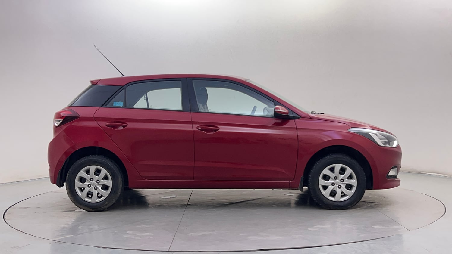 Used 2017 Hyundai Elite i20 Sportz 1.2 Petrol Manual exterior RIGHT SIDE VIEW