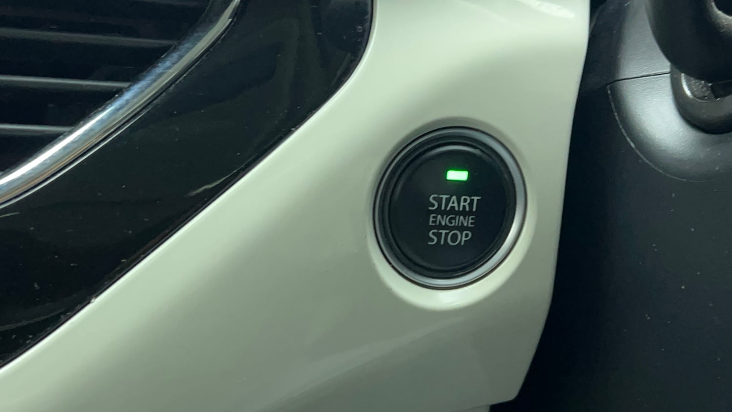 Used 2022 Tata Nexon XZA Plus (HS) Petrol Automatic top_features Keyless start