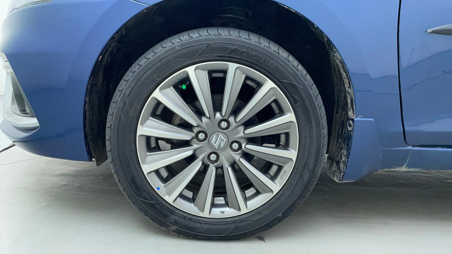 Used 2019 null Petrol Manual tyres LEFT FRONT TYRE RIM VIEW