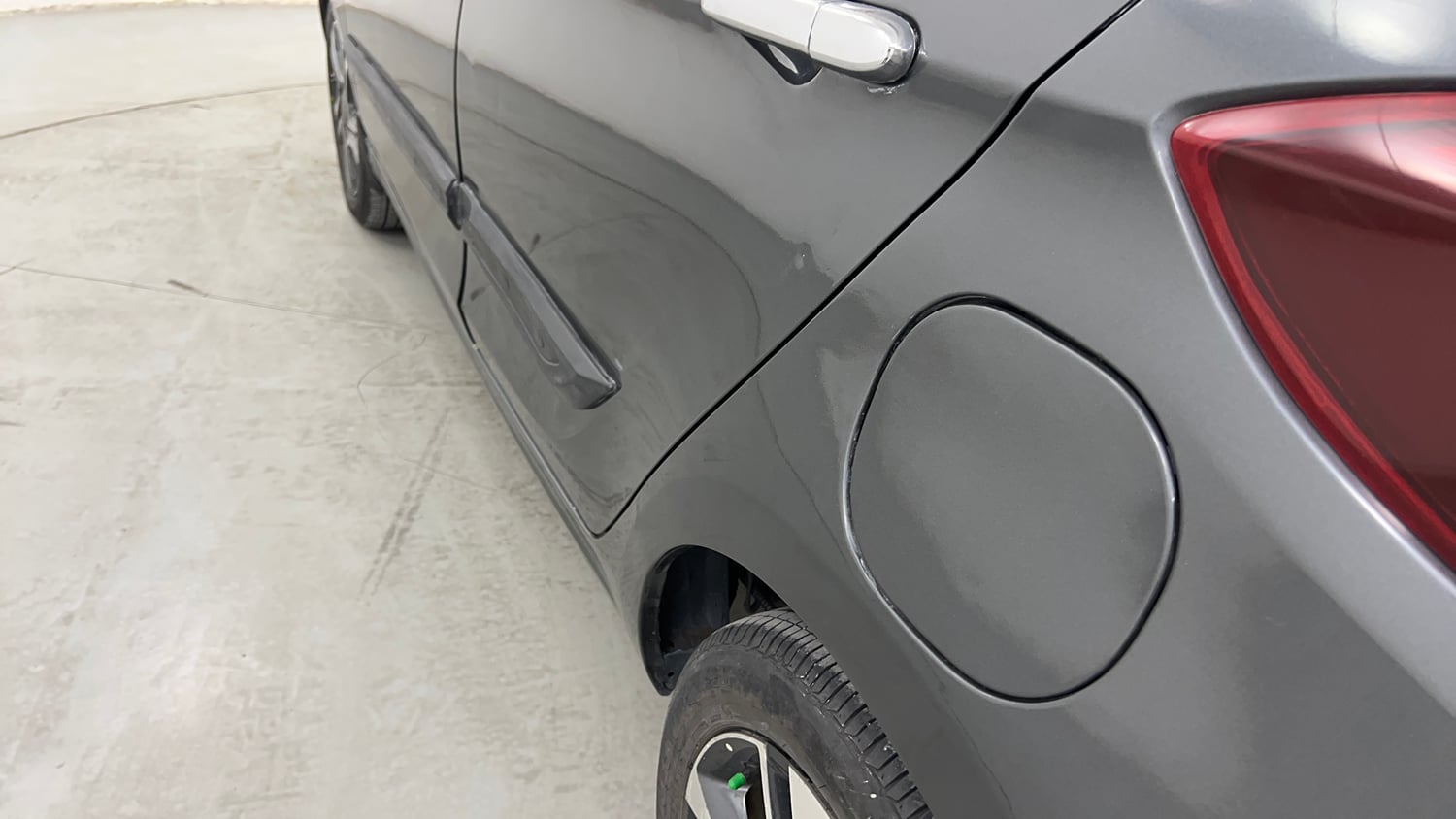 Used 2020 Tata Tiago XZ Plus Petrol Manual dents MINOR DENT