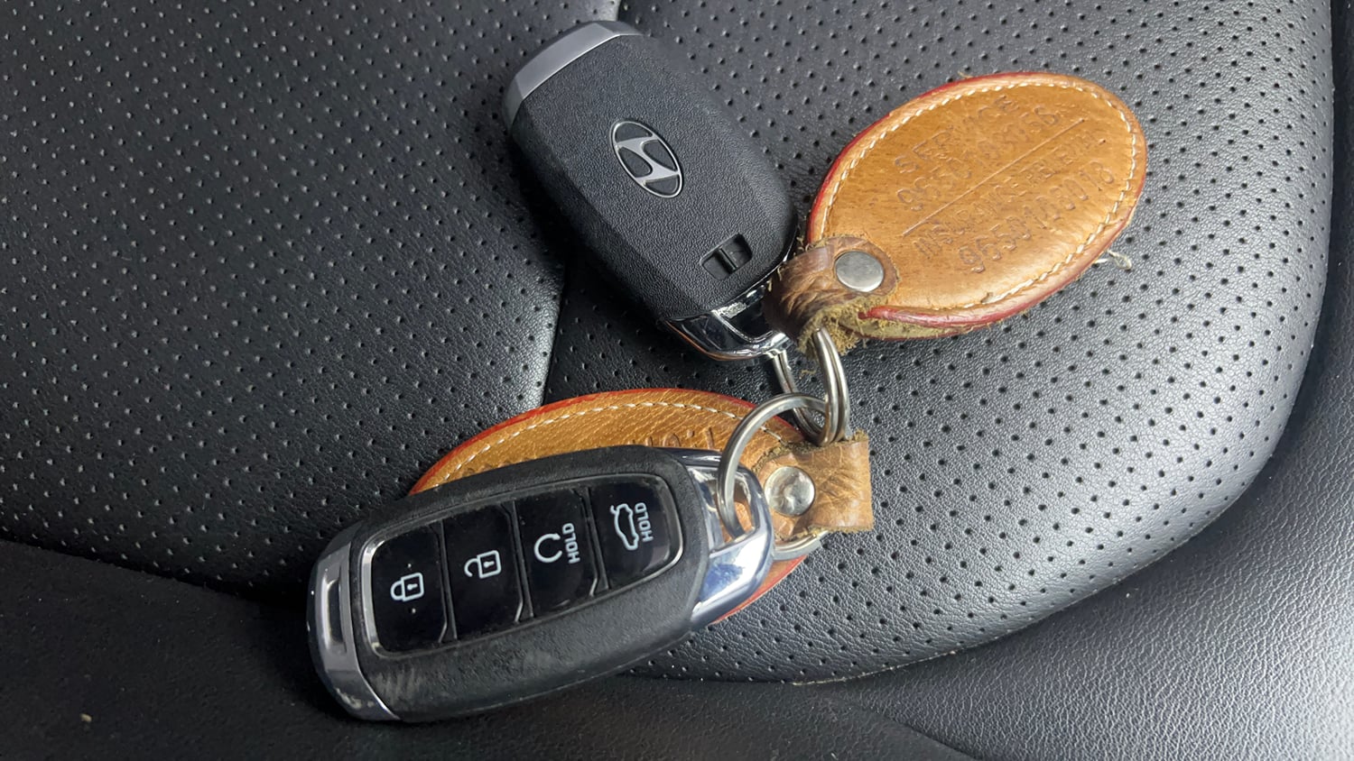 Used 2025 Hyundai Verna SX 1.5 Petrol MT Petrol Manual extra CAR KEY VIEW