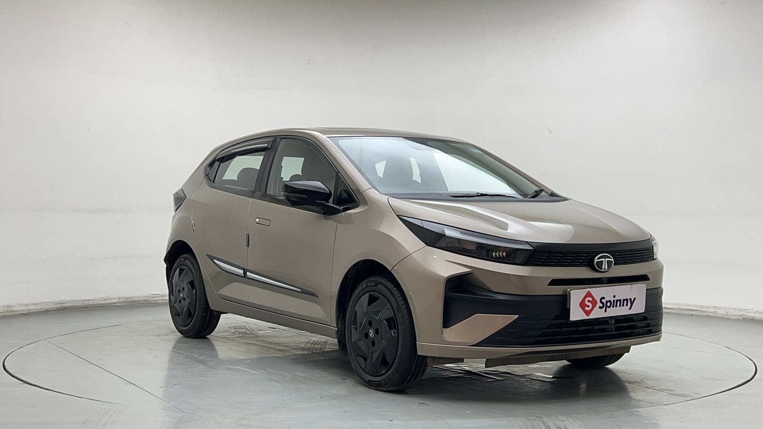 Used 2025 Tata Altroz Creative S Petrol 5AMT Petrol Automatic exterior RIGHT FRONT CORNER VIEW