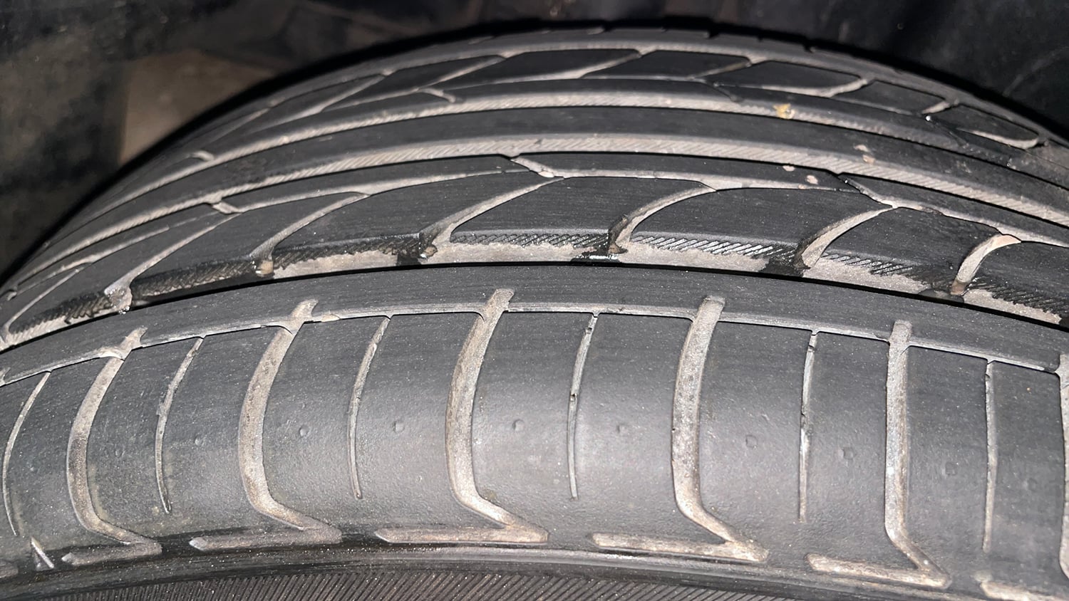 Used 2019 null Petrol Manual tyres RIGHT REAR TYRE TREAD VIEW