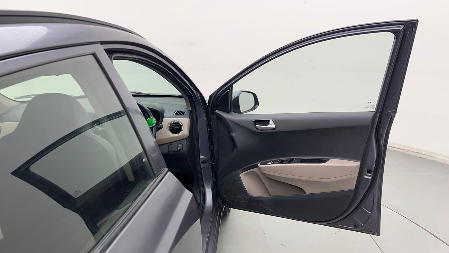 Used 2017 Hyundai Grand i10 Sportz (O) AT 1.2 Kappa VTVT Petrol Automatic interior RIGHT FRONT DOOR OPEN VIEW
