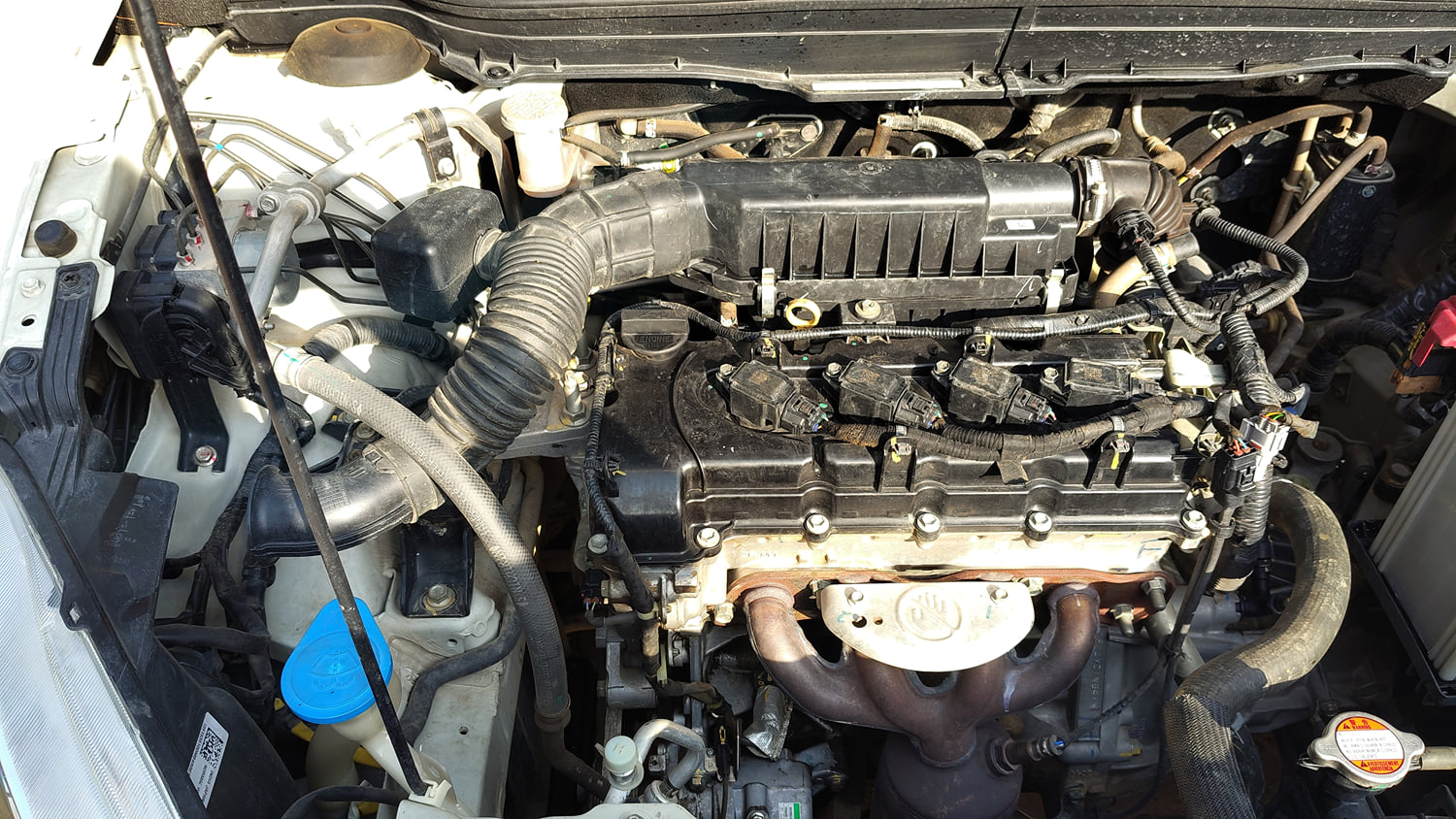 Used 2021 Maruti Suzuki S-Cross Zeta Petrol Manual engine ENGINE LEFT SIDE VIEW
