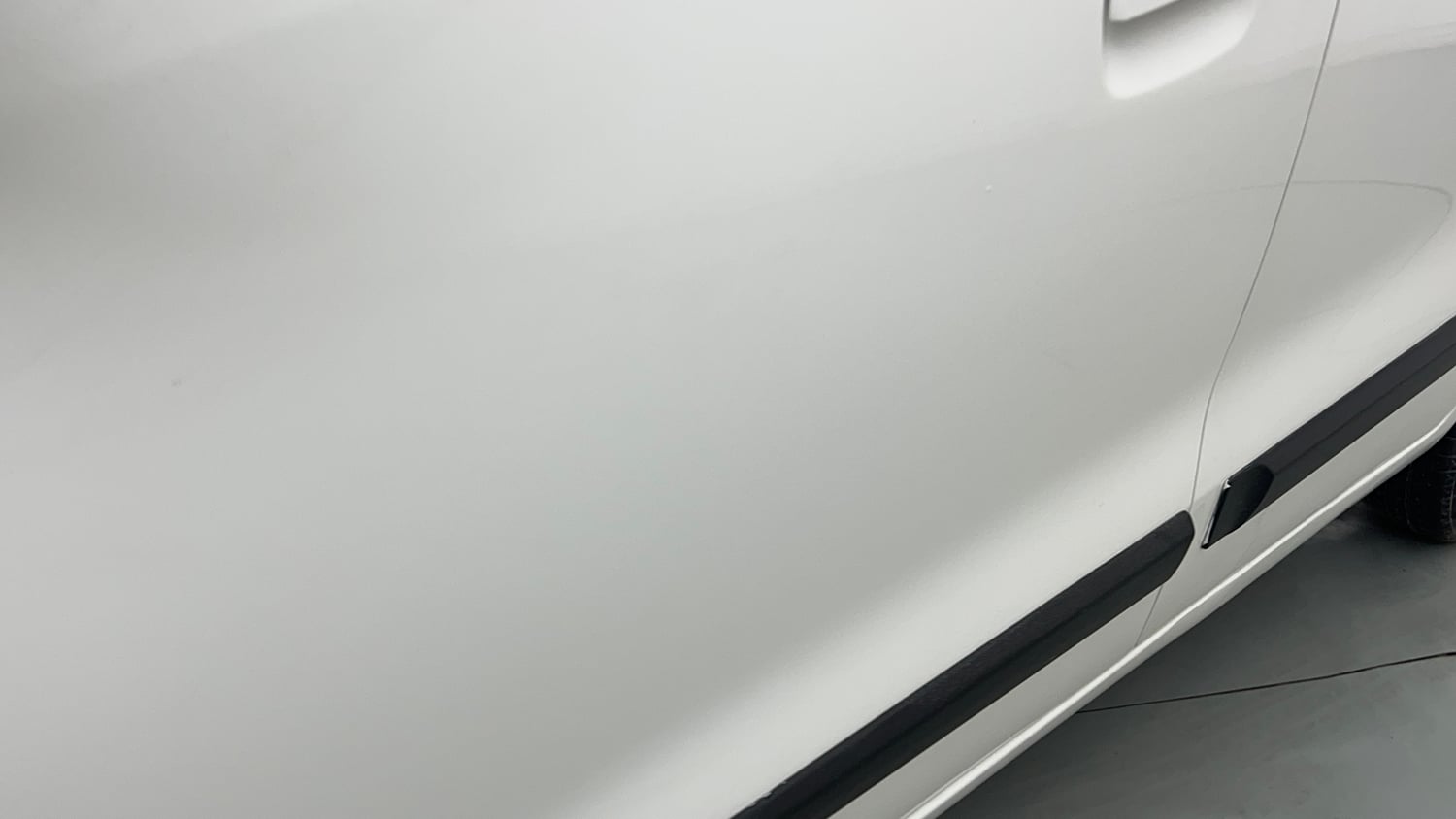 Used 2015 Maruti Suzuki Wagon R VXI Petrol Manual dents MINOR SCRATCH