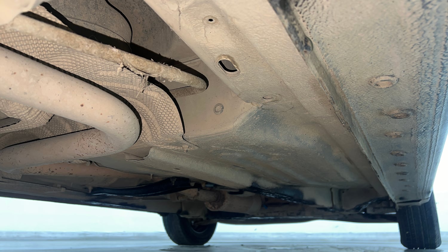 Used 2016 Ford Figo Aspire Trend 1.2 Ti-VCT Petrol Manual extra REAR RIGHT UNDERBODY VIEW