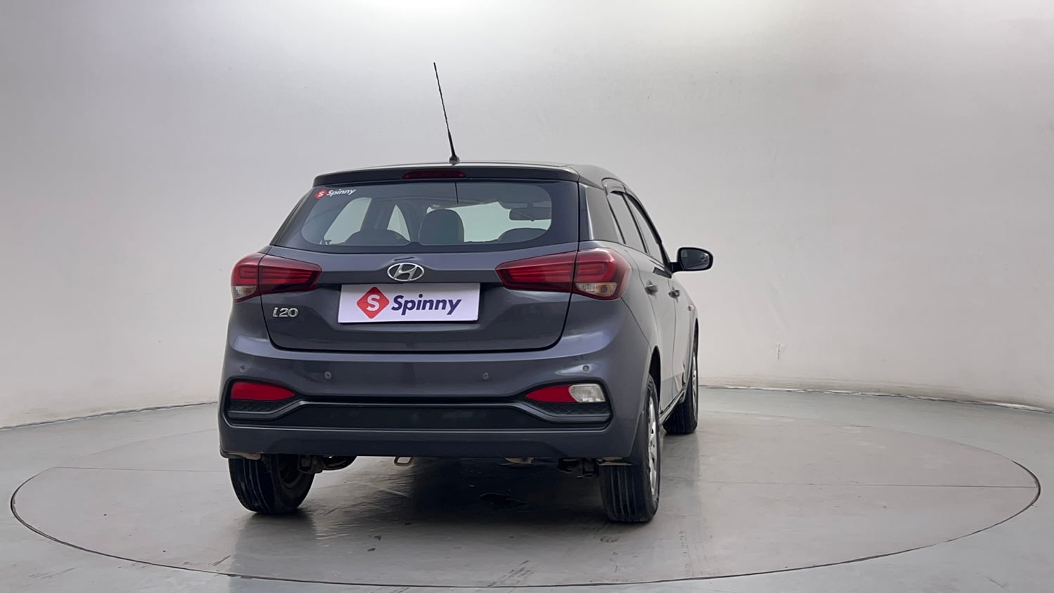 Used 2019 Hyundai Elite i20 Magna Plus 1.2 + CNG (Outside Fitted) Petrol Manual exterior RIGHT REAR CORNER VIEW