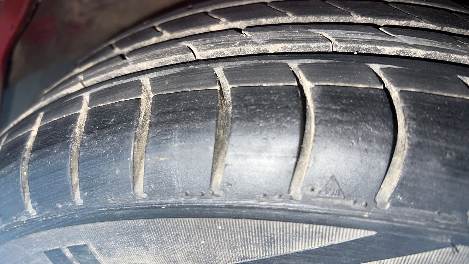 Used 2014 Hyundai Eon Sportz Petrol Manual tyres RIGHT FRONT TYRE TREAD VIEW