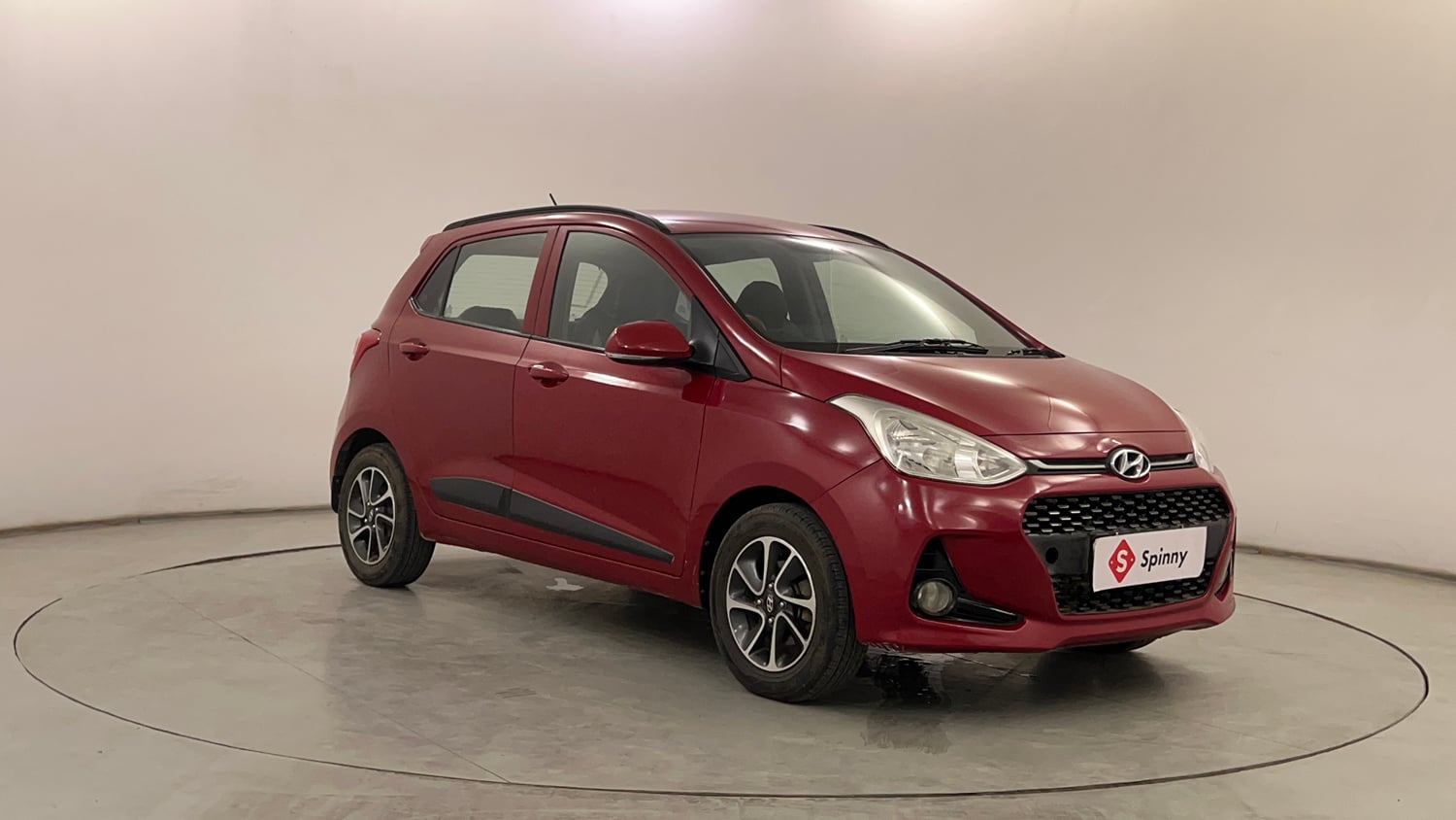 Used 2017 Hyundai Grand i10 Sportz (O) AT 1.2 Kappa VTVT Petrol Automatic exterior RIGHT FRONT CORNER VIEW