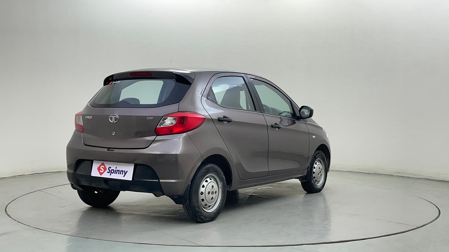 Used 2016 Tata Tiago Revotron XM Petrol Manual exterior RIGHT REAR CORNER VIEW