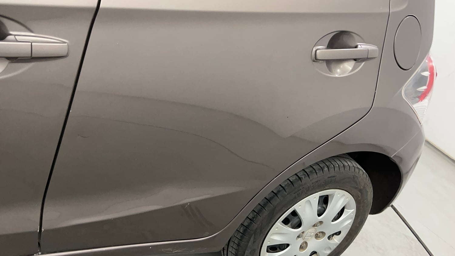 Used 2015 Honda Brio S MT Petrol Manual dents MINOR SCRATCH