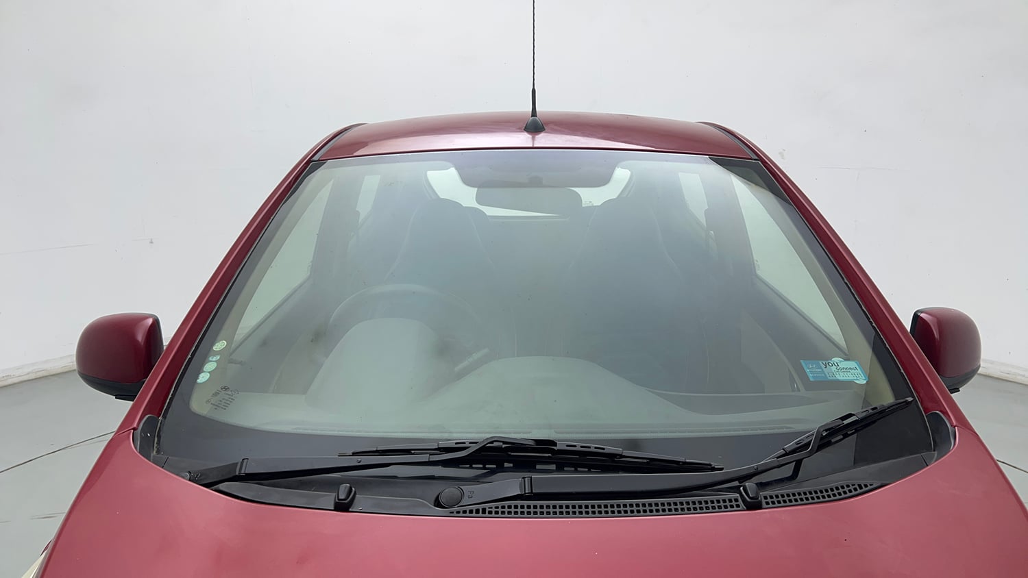 Used 2014 Hyundai Eon Sportz Petrol Manual exterior FRONT WINDSHIELD VIEW