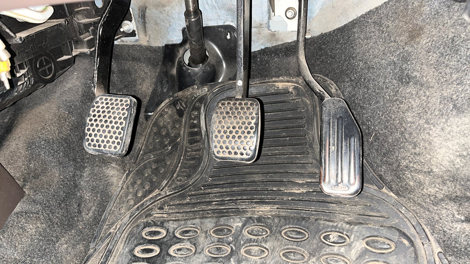 Used 2013 Maruti Suzuki Alto 800 Lxi CNG Cng Manual interior PEDALS VIEW