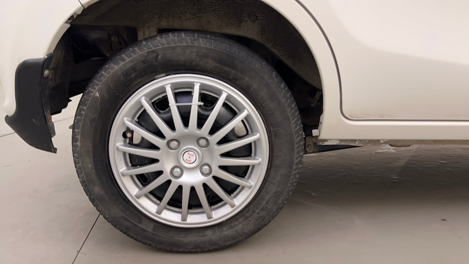 Used 2019 Maruti Suzuki Alto K10 VXi AMT Petrol Automatic tyres RIGHT REAR TYRE RIM VIEW