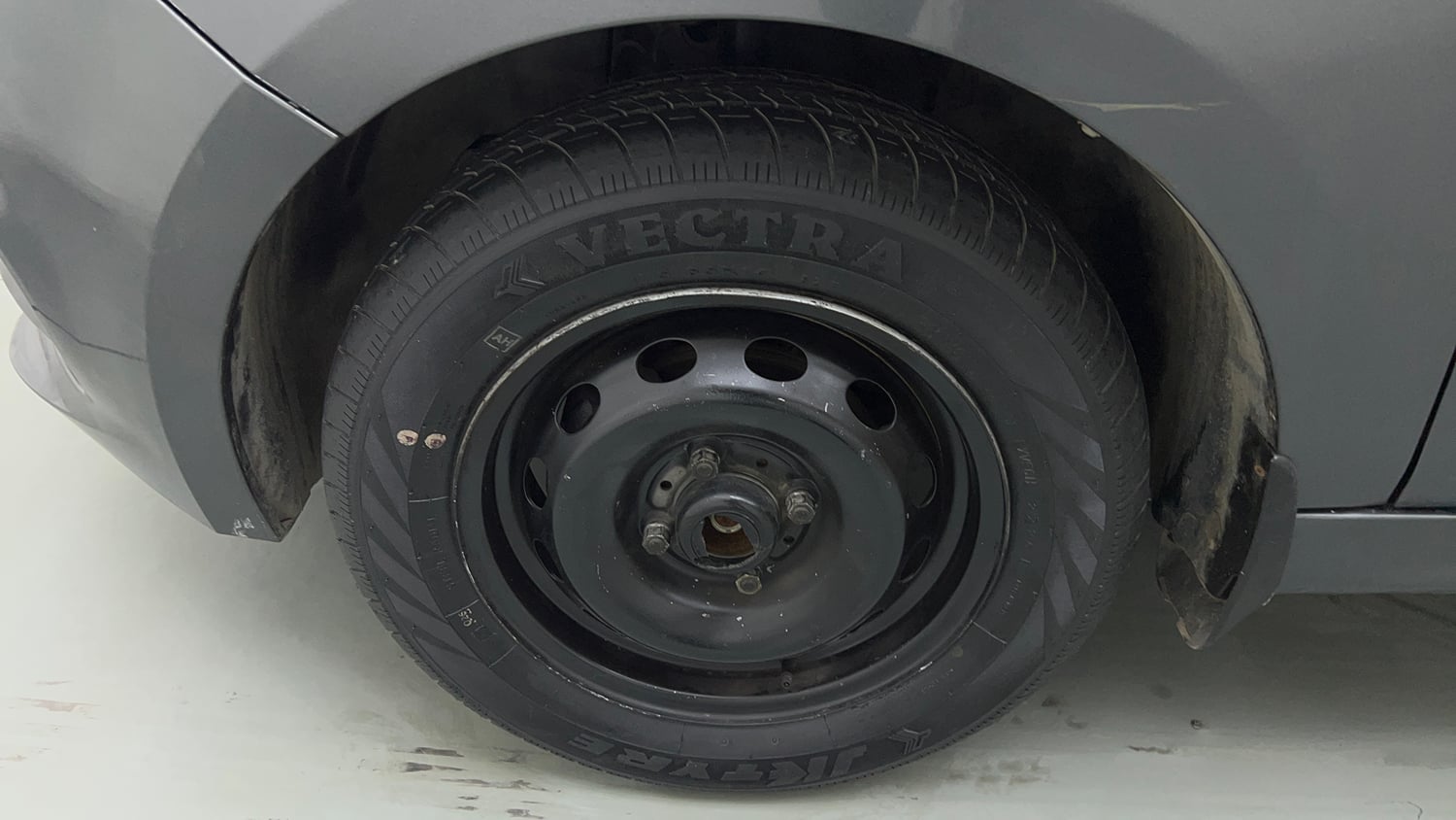 Used 2025 Tata Tiago XE CNG Cng Manual tyres LEFT FRONT TYRE RIM VIEW