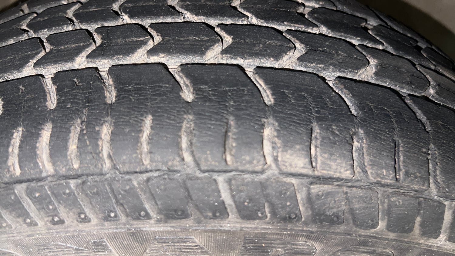 Used 2019 Maruti Suzuki Alto K10 VXi AMT Petrol Automatic tyres RIGHT FRONT TYRE TREAD VIEW