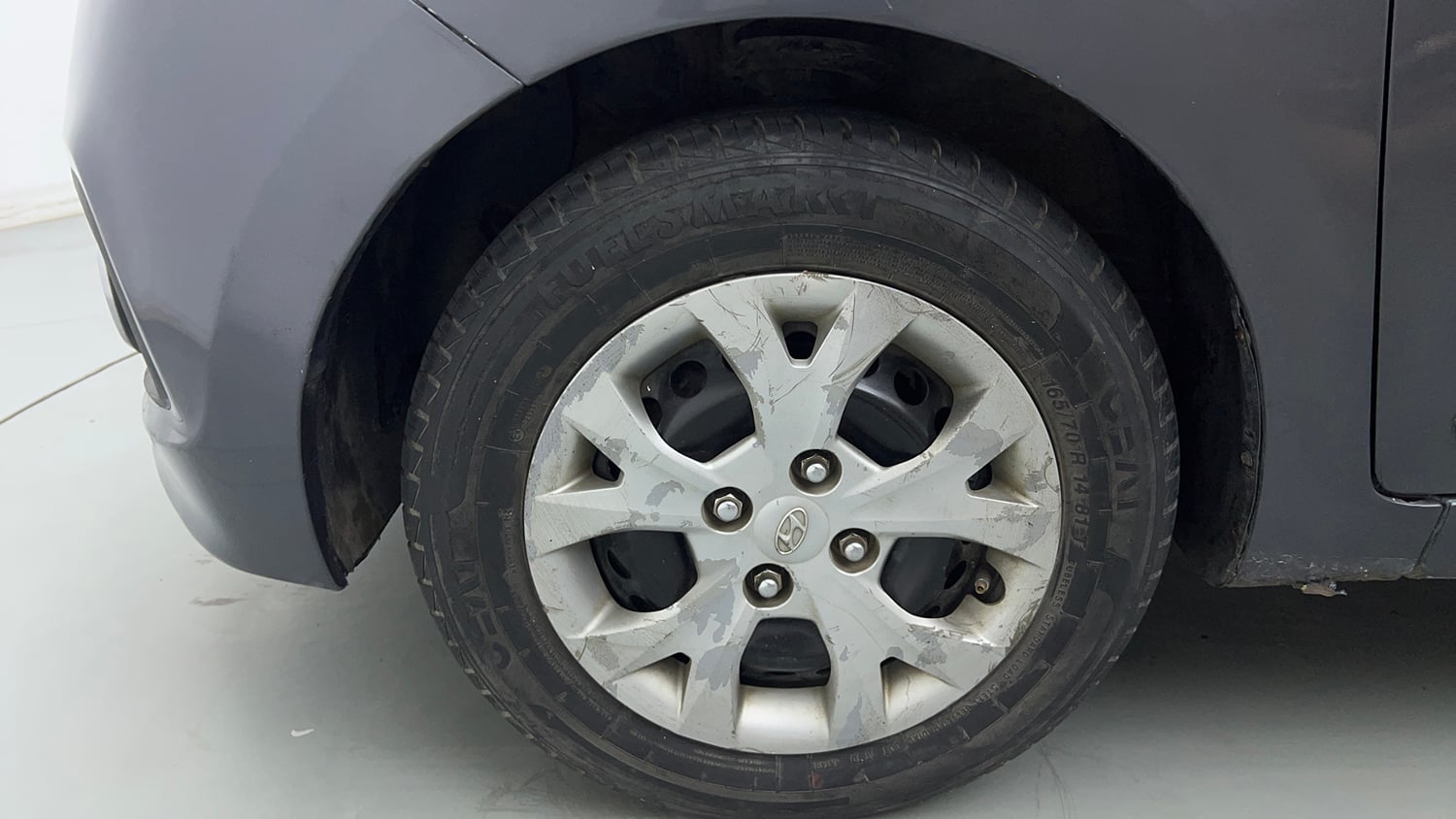 Used 2016 Hyundai Grand i10 Sportz 1.2 Kappa VTVT Petrol Manual tyres LEFT FRONT TYRE RIM VIEW