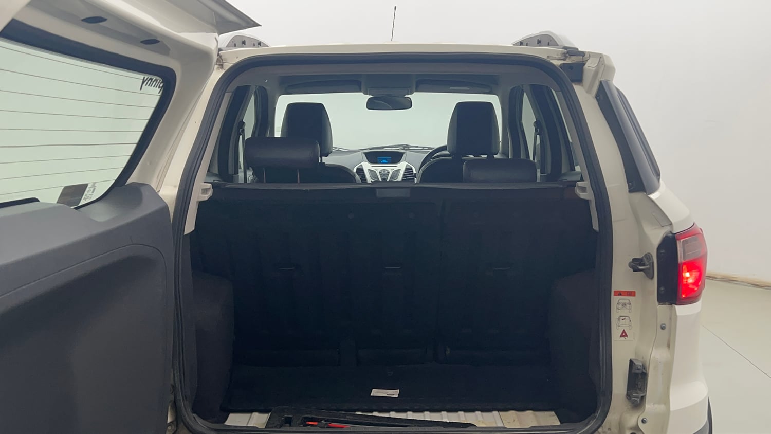 Used 2015 Ford EcoSport Titanium 1.0 Ecoboost (Opt) Petrol Manual interior DICKY INSIDE VIEW