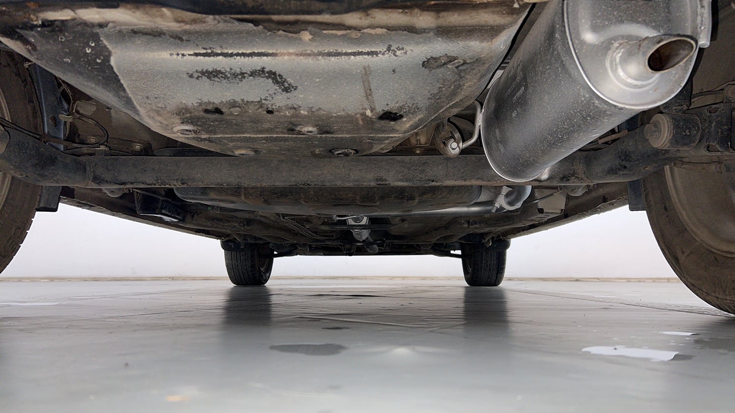 Used 2018 Tata Tiago Revotron XZ Petrol Manual extra REAR UNDERBODY VIEW (TAKEN FROM REAR)