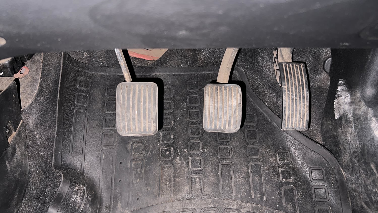 Used 2018 Hyundai Grand i10 Sportz (O) 1.2 Kappa VTVT Petrol Manual interior PEDALS VIEW