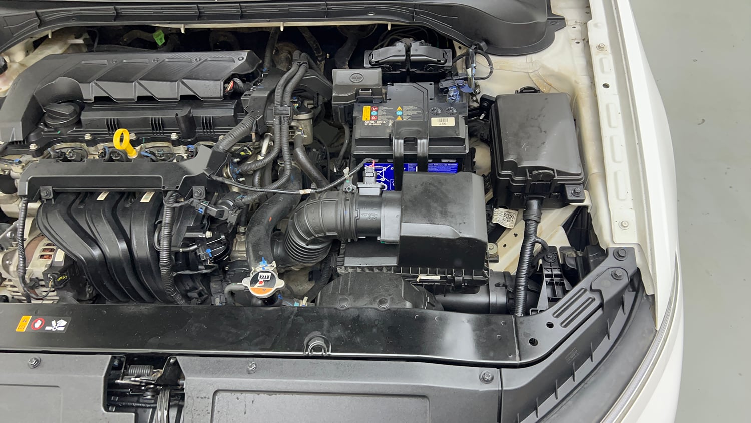 Used 2024 Hyundai Verna SX 1.5 Petrol MT Petrol Manual engine ENGINE LEFT SIDE VIEW