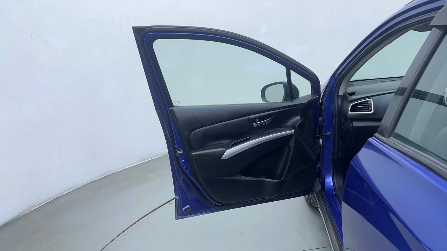 Used 2016 Maruti Suzuki S-Cross Alpha 1.3 Diesel Manual interior LEFT FRONT DOOR OPEN VIEW