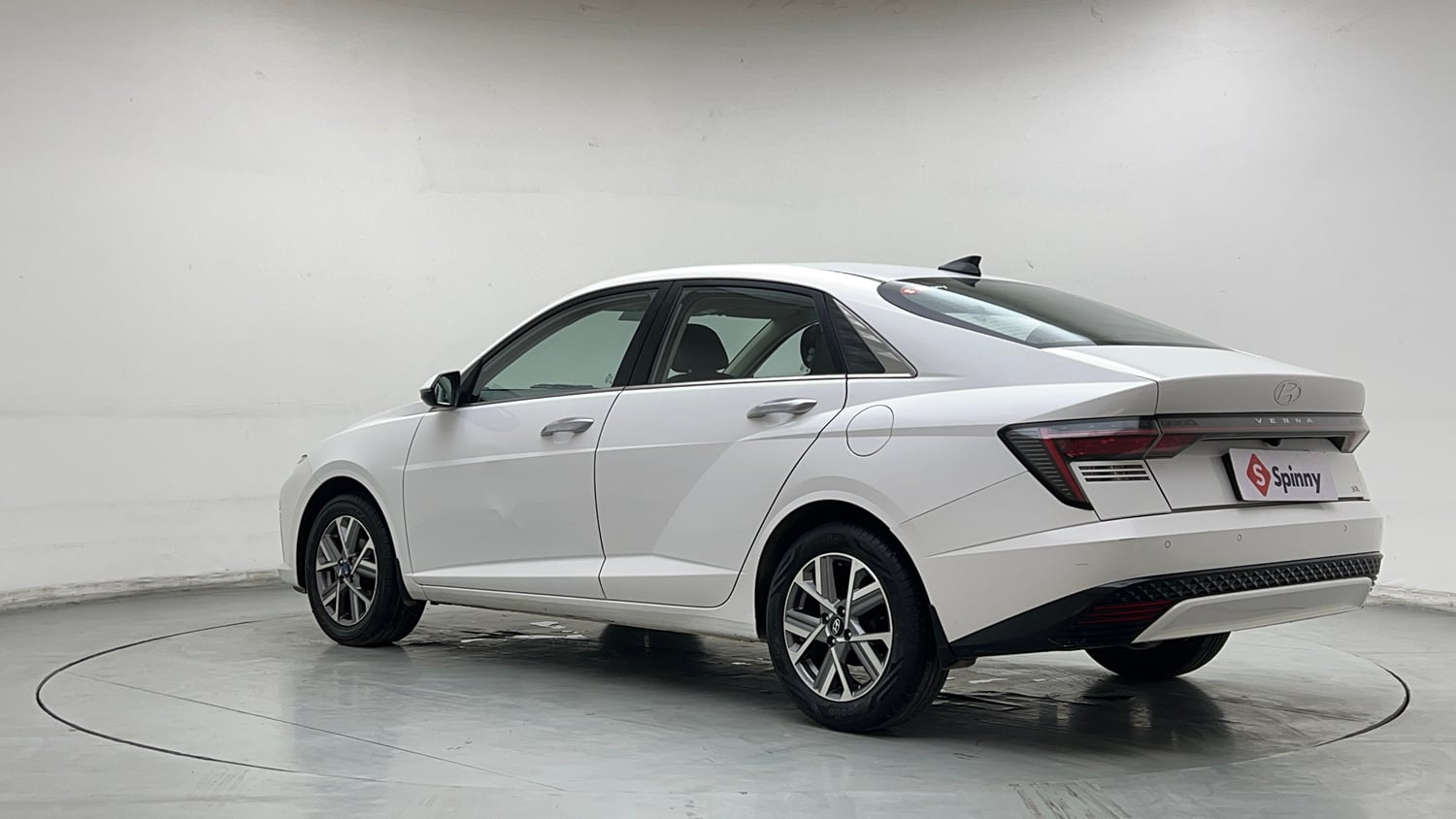 Used 2024 Hyundai Verna SX 1.5 Petrol MT Petrol Manual exterior LEFT REAR CORNER VIEW