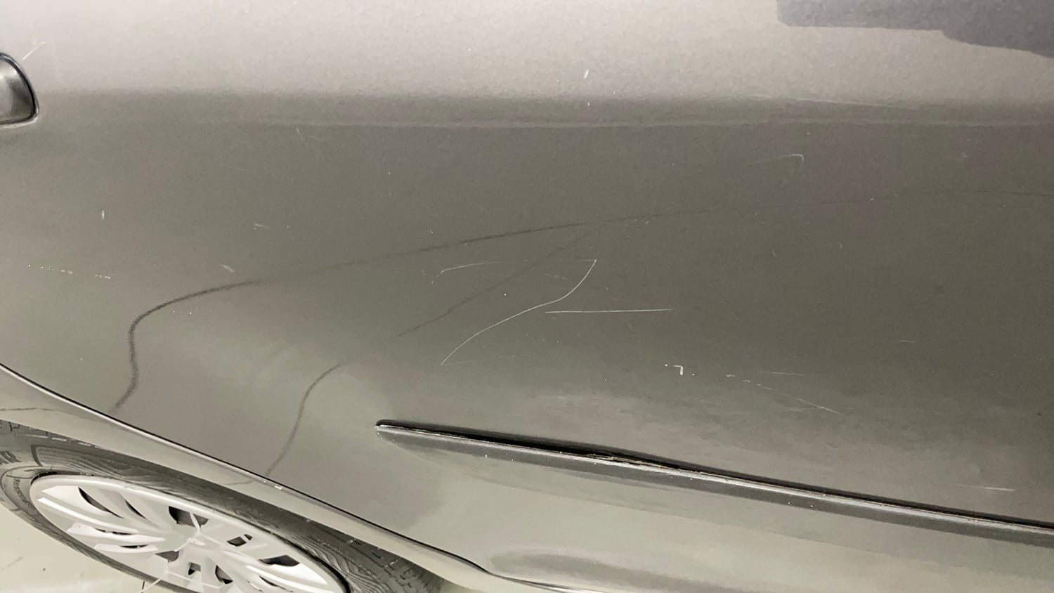 Used 2015 Maruti Suzuki Swift VXi Petrol Manual dents MINOR DENT