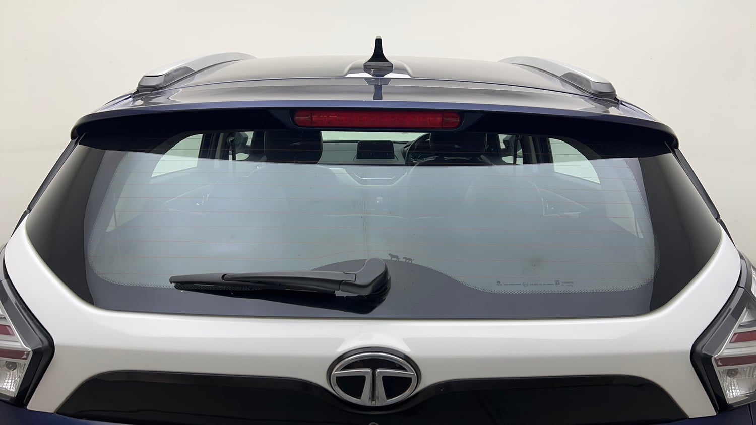 Used 2022 Tata Nexon XZA Plus (HS) Petrol Automatic exterior BACK WINDSHIELD VIEW