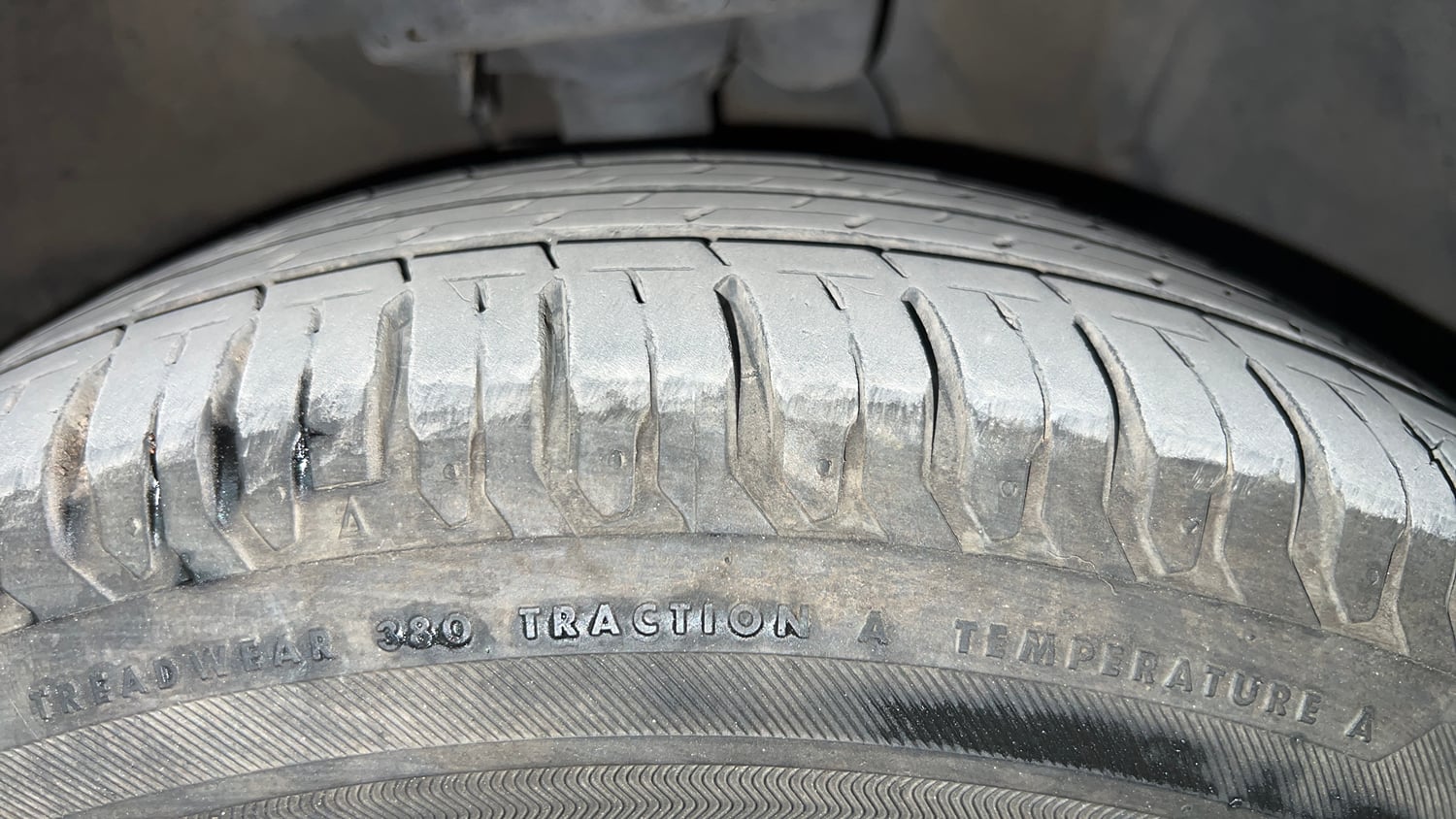 Used 2018 Hyundai Verna EX 1.6 VTVT AT Petrol Automatic tyres RIGHT FRONT TYRE TREAD VIEW