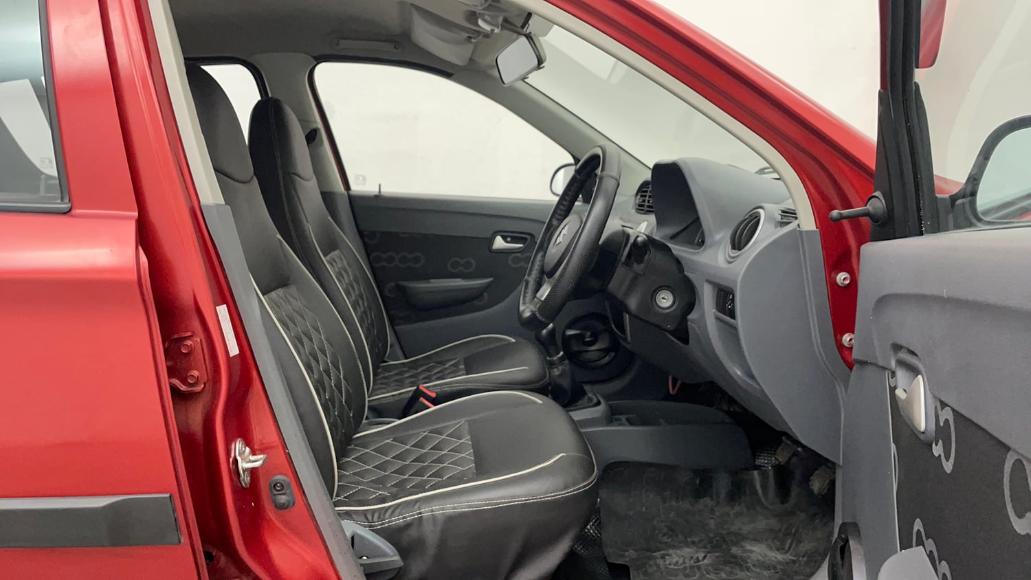 Used 2014 Maruti Suzuki Alto 800 Lxi Petrol Manual interior RIGHT SIDE FRONT DOOR CABIN VIEW
