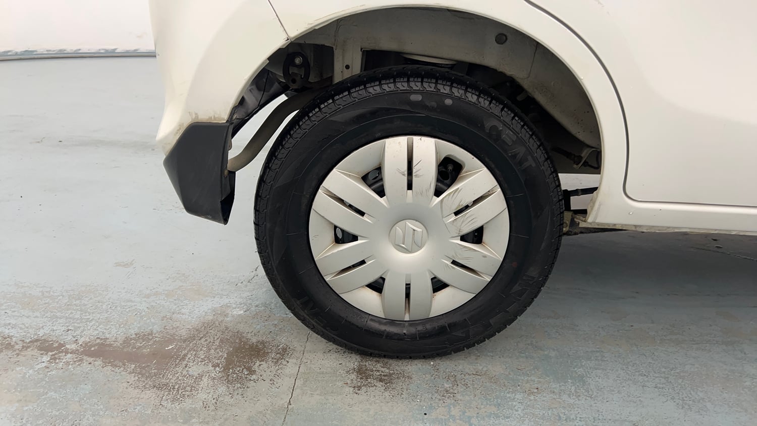 Used 2018 Maruti Suzuki Alto 800 LXi (O) Petrol Manual tyres RIGHT REAR TYRE RIM VIEW