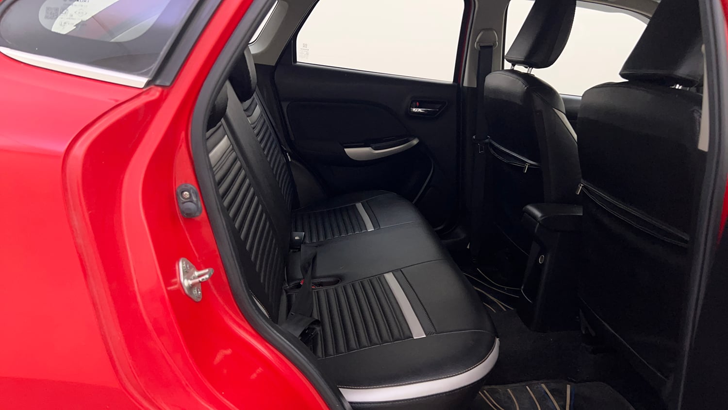 Used 2018 Maruti Suzuki Baleno Delta 1.2 Petrol Manual interior RIGHT SIDE REAR DOOR CABIN VIEW