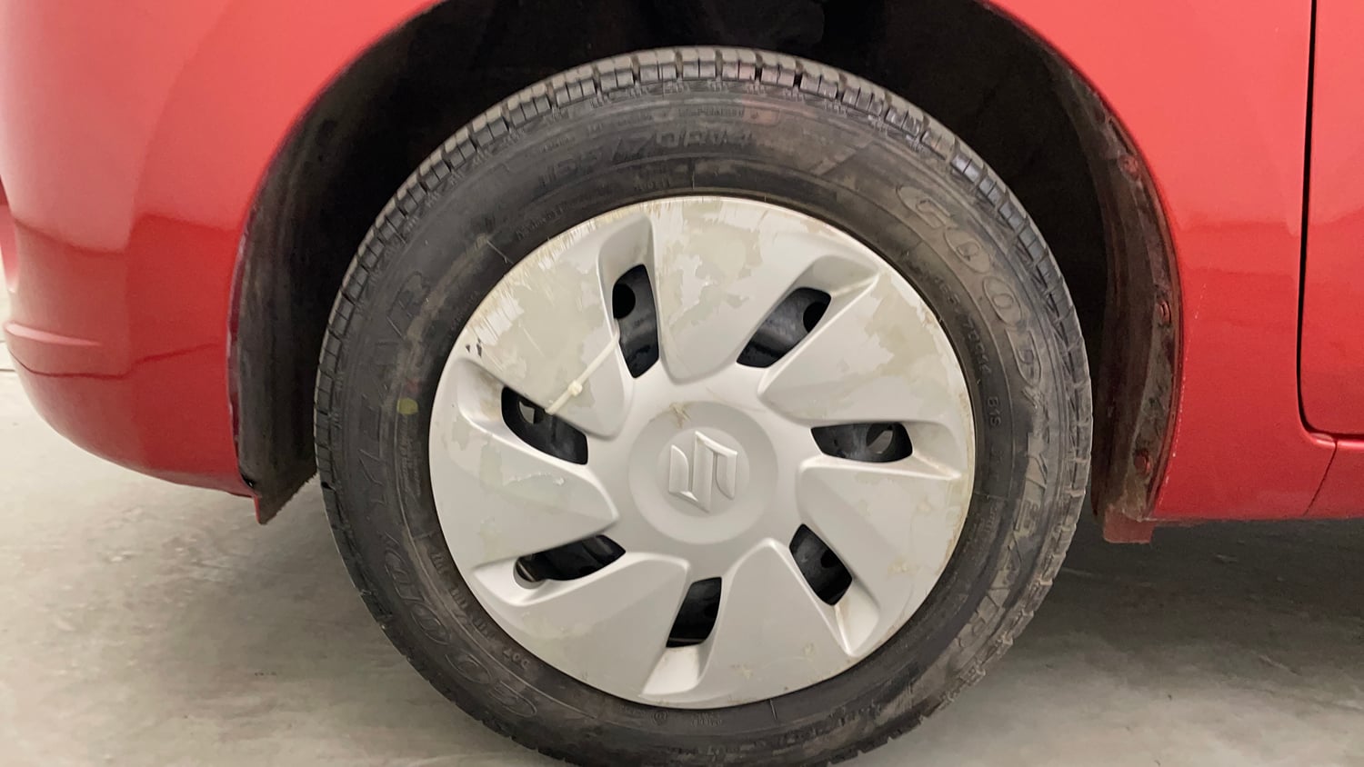 Used 2016 Maruti Suzuki Celerio ZXi AMT Petrol Automatic tyres LEFT FRONT TYRE RIM VIEW