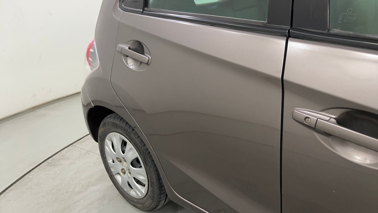 Used 2015 Honda Brio S MT Petrol Manual dents MINOR DENT